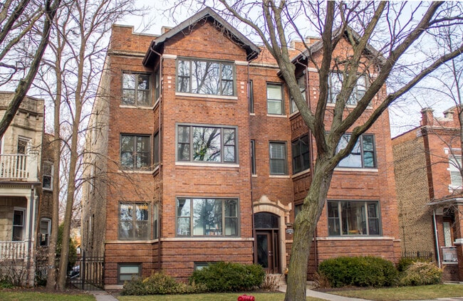 Building Photo - 1420 West Bryn Mawr Avenue