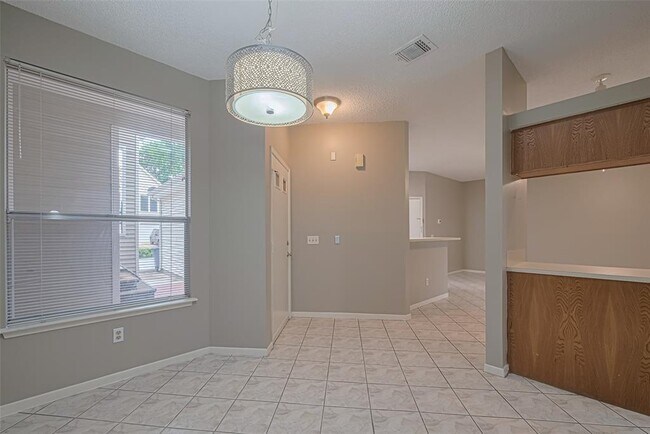 Foto del edificio - 3315 Golden Trails Dr