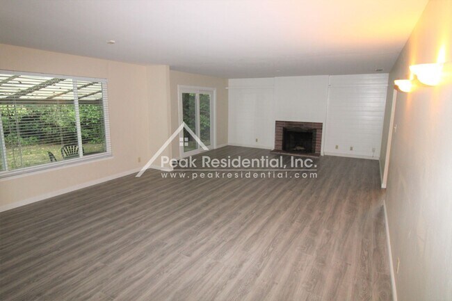 Building Photo - 3 br, 2 bath House - 4417 A Pkwy