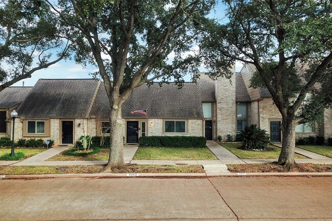 Foto del edificio - 6662 Montauk Dr