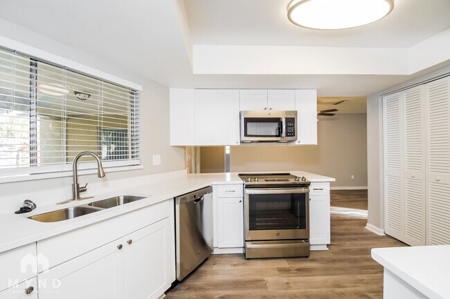 Foto del edificio - 3929 Oak Hammock Dr