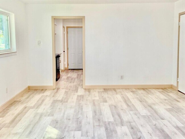 Building Photo - 2677 Gessner Rd