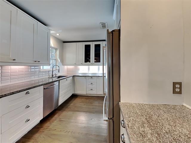 Foto del edificio - 8902 Redondo Dr