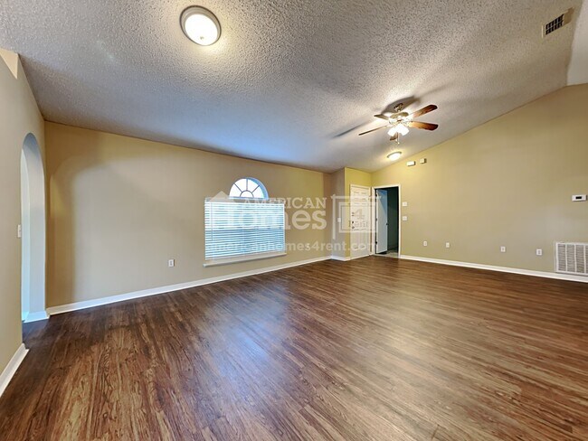 Building Photo - 6679 W Gentle Oaks Drive