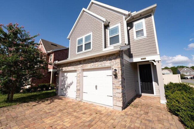 Foto del edificio - 2670 Fawn Point Dr