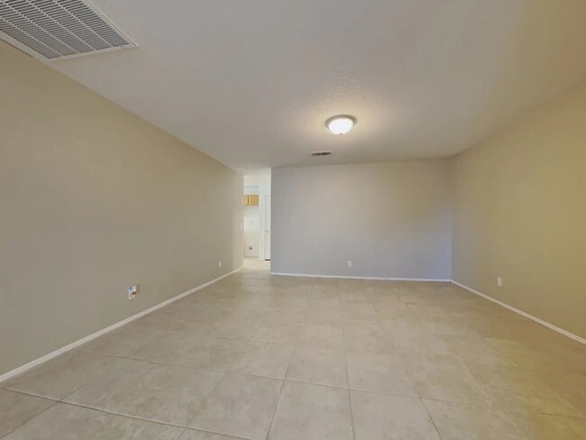 Foto del edificio - 38645 Annette Ave