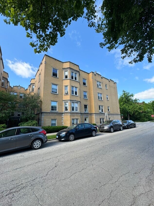 7444 Adams St Unit 2F, Forest Park, IL 60130 Condo for Rent in Forest