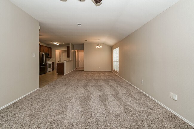 Foto del edificio - 12319 Garden Gale Ln