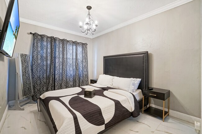 Bedroom - 420 NE 74th St