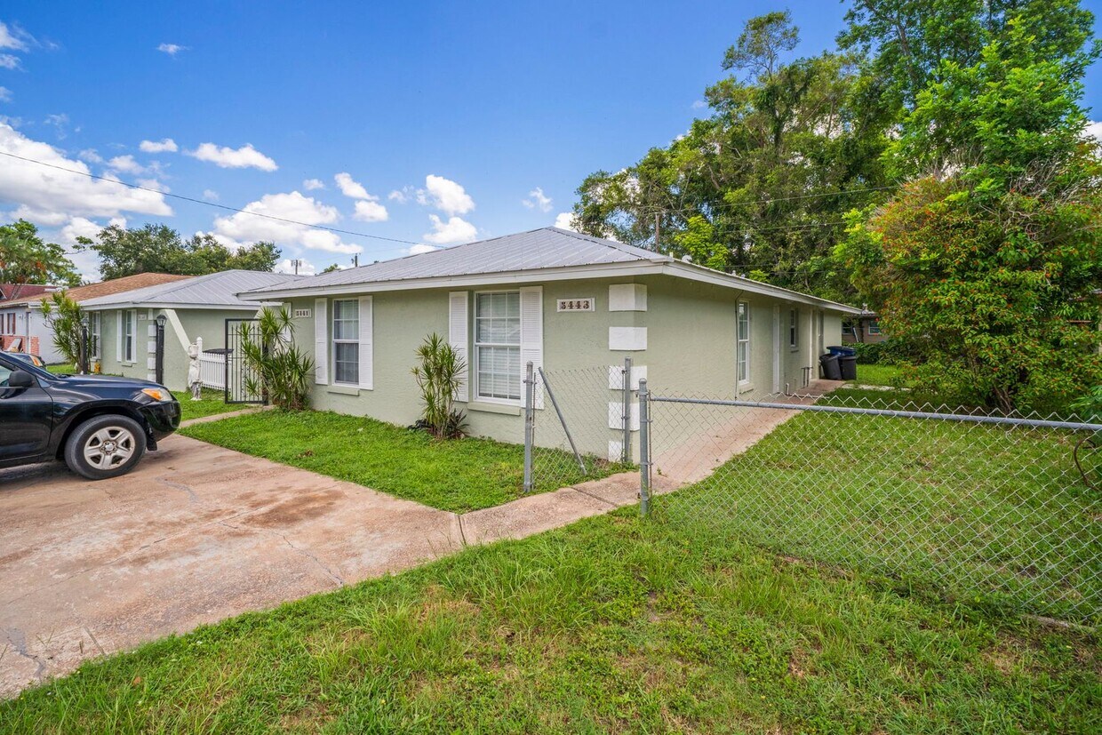 5441-5443 Sago Ave - 5441-5443 Sago Ave