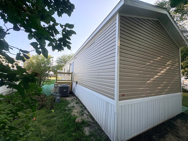 Building Photo - 308 Autumn Park Dr