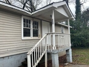 Building Photo - 222 N 15th St