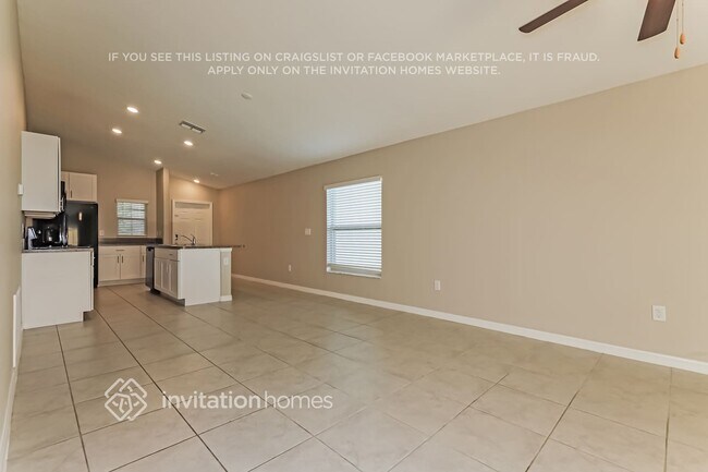 Foto del edificio - 15604 Greenleaf Bay St