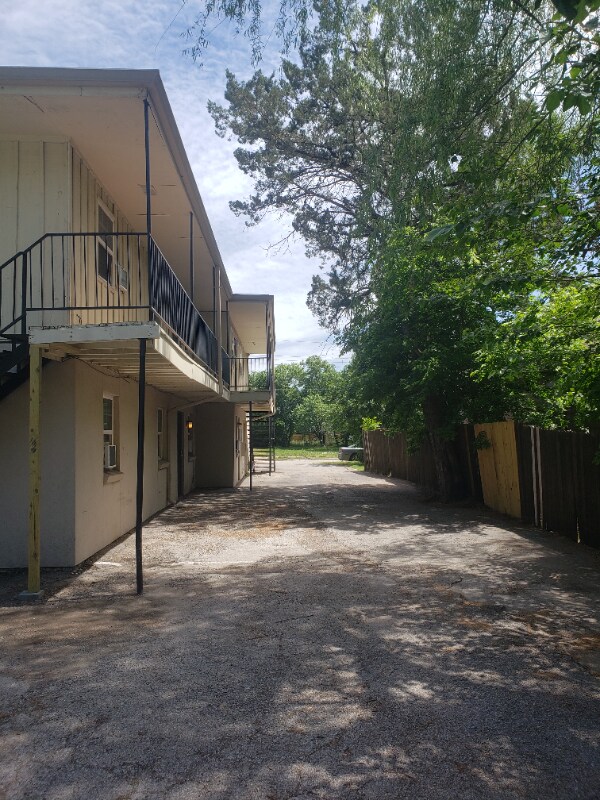 Building Photo - 2623 Peabody Ave