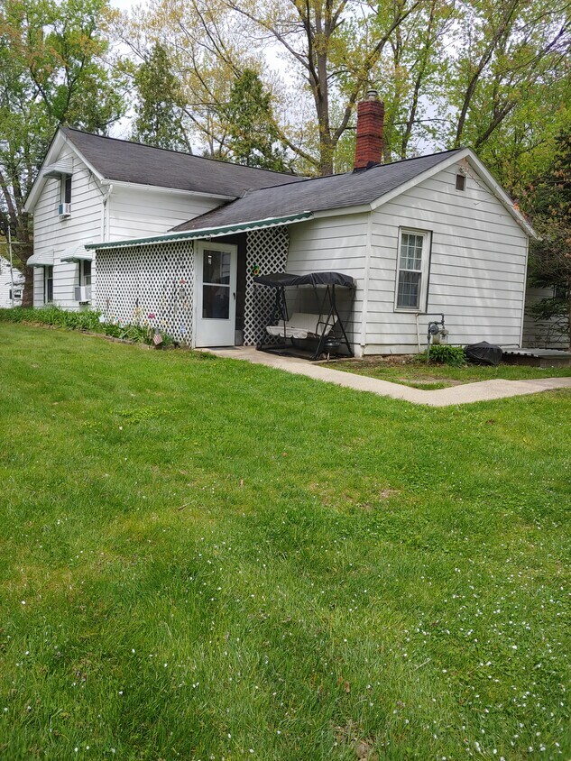 9971 Aurora Hudson Rd Unit 4, Hudson, OH 44236 Apartments in Hudson