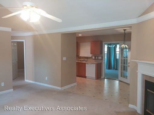 Building Photo - 157 Acorn Dr