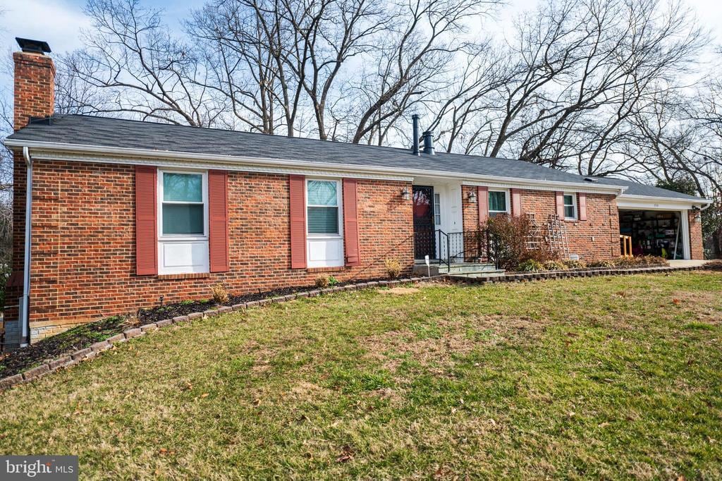 Primary Photo - 4504 Franklin Terrace