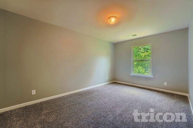 Building Photo - 3983 Sitka Dr