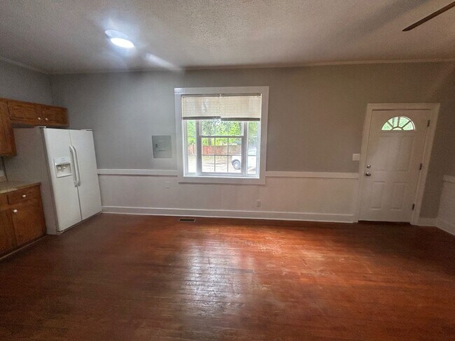 Foto del edificio - Historic Cayce/West Columbia Affordable  Duplex