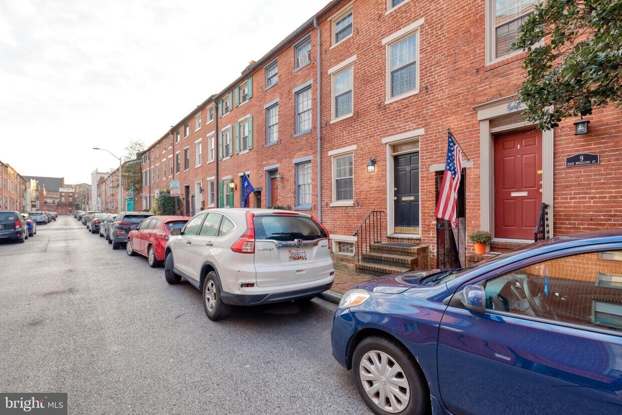 11 E Wheeling St, Baltimore, MD 21230 Townhome Rentals in Baltimore