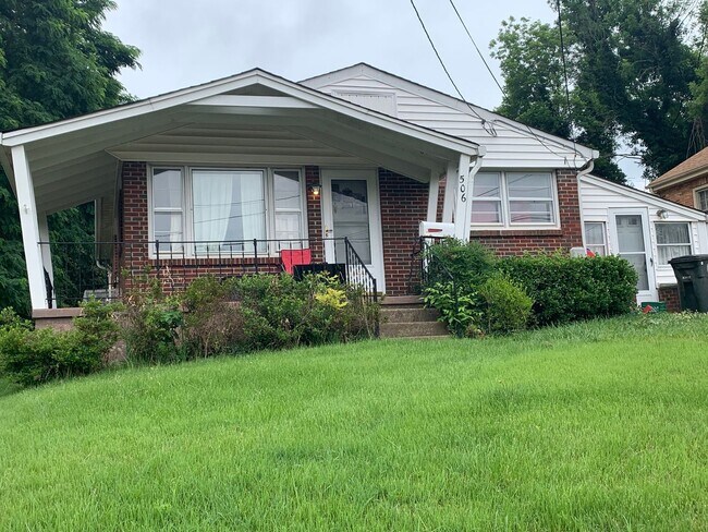 Foto del edificio - Cozy 3 Bed, 1 Bath, Located in Lynchburg VA