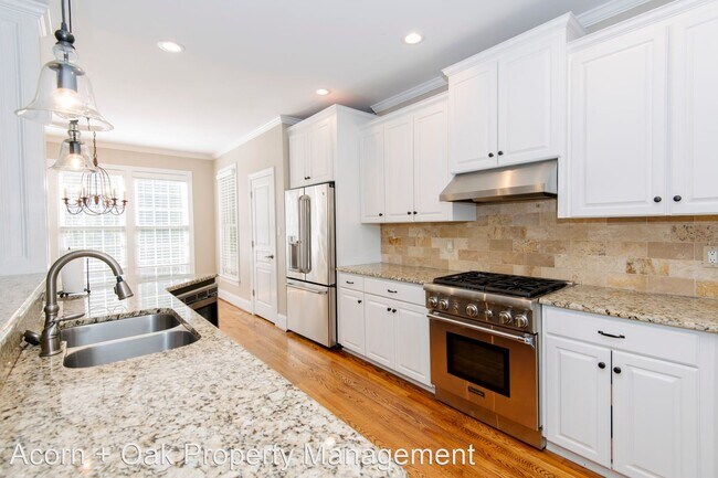 Building Photo - 4 br, 2.5 bath House - 108 Mary Kirk Place