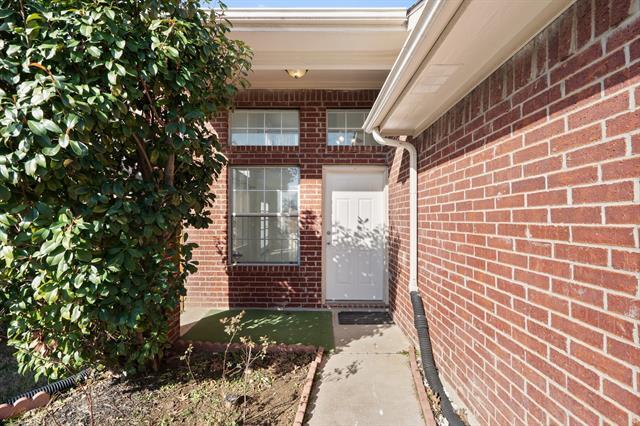 Building Photo - 2020 Raven Ln