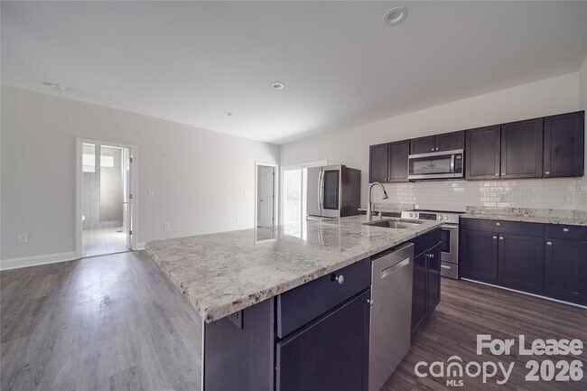 Foto del edificio - 112 Rockwell Ct