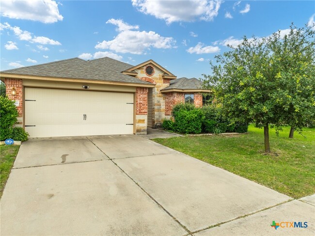 Building Photo - 6711 Bayberry Dr