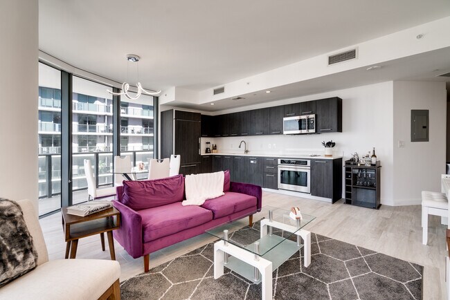 Foto del edificio - 45 SW 9th St