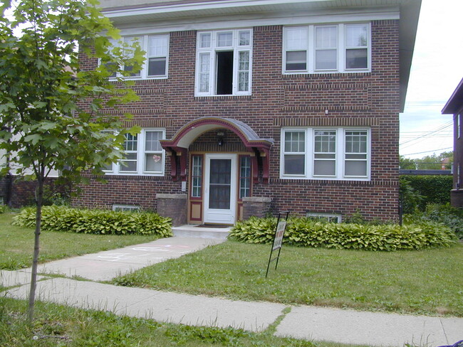 Building Photo - 4605 Blaisdell Ave