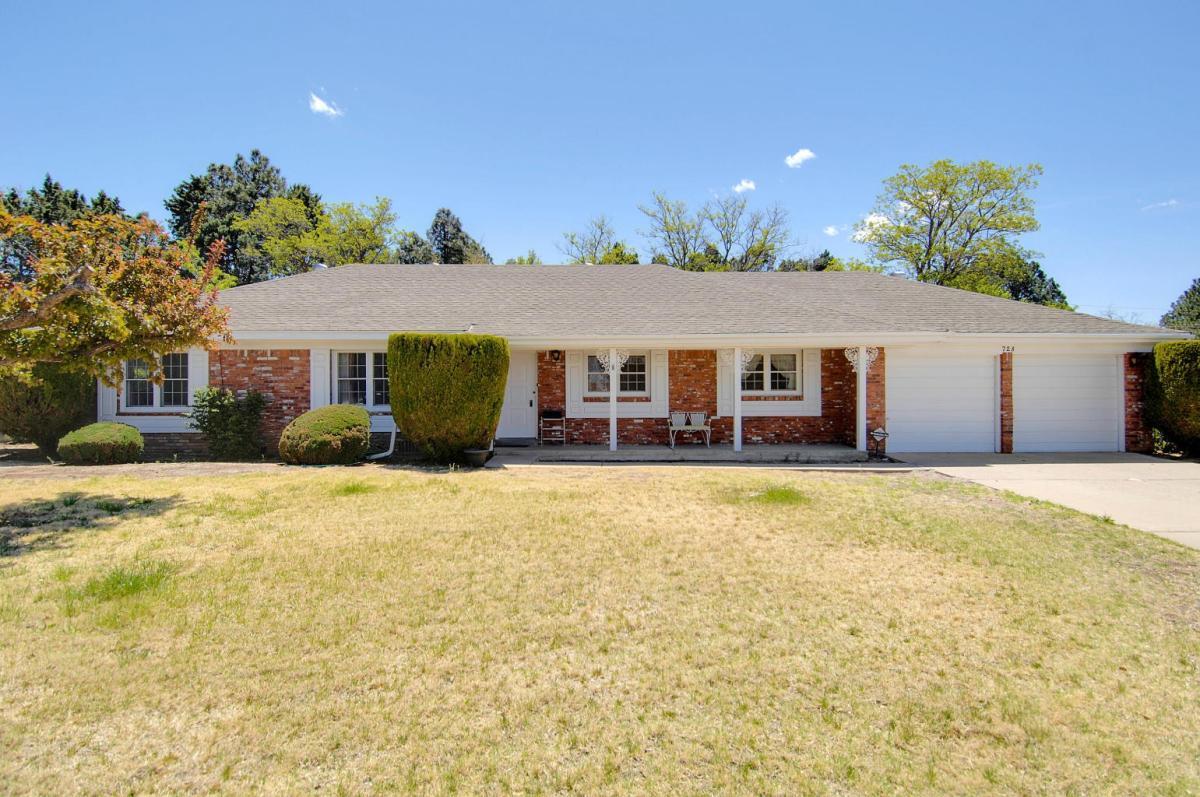 Primary Photo - 728 Stagecoach Rd SE