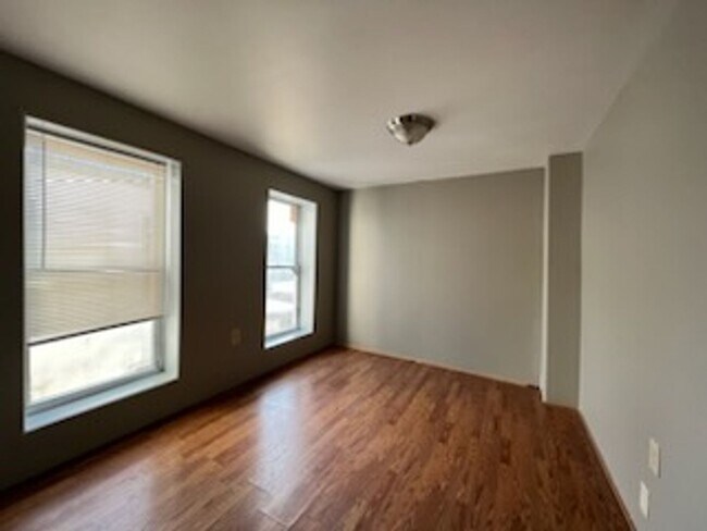 Building Photo - Lebanon 4 bedroom home