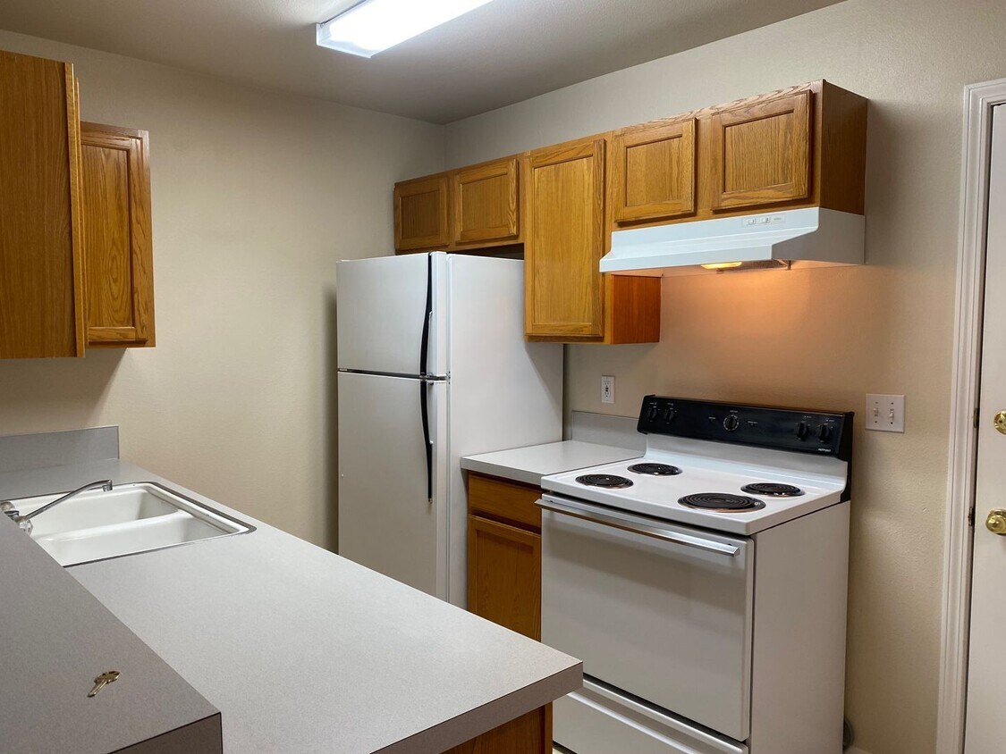2028 N Gladewater Ave Unit 2026 N Gladewater Ave, Meridian, ID 83646