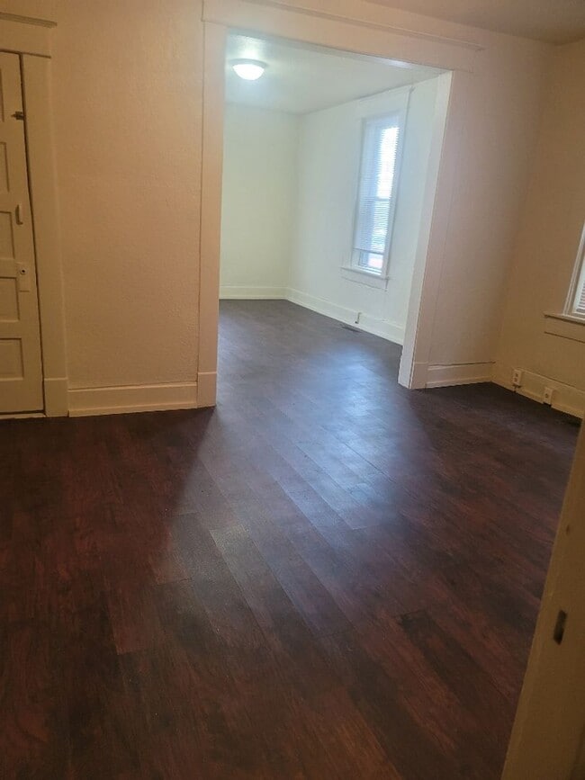 Foto del edificio - 1823-1825 Duplexes