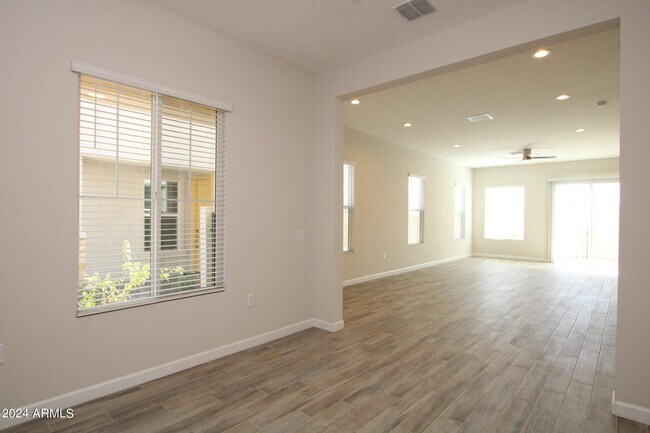 Building Photo - 17046 N 50th St