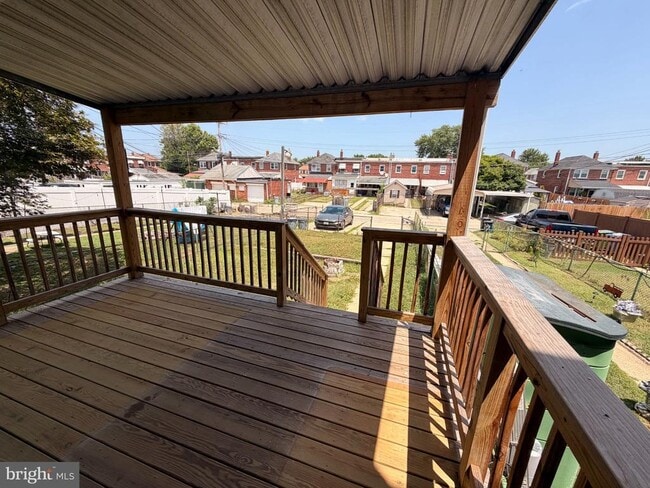 Foto del edificio - 2717 Creston Rd