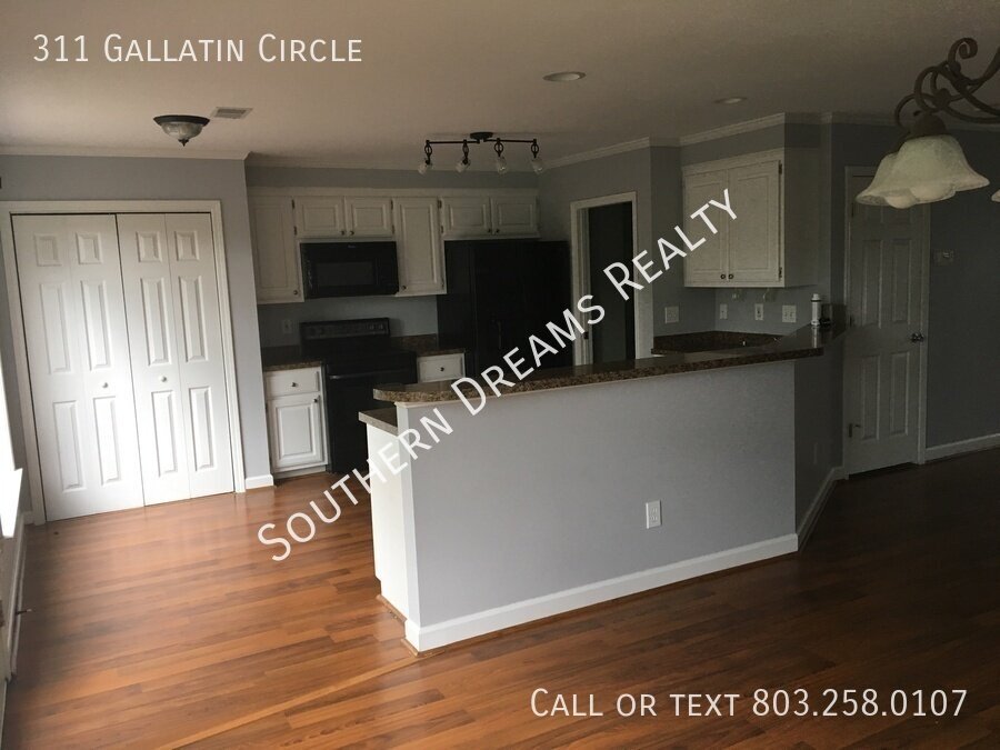Building Photo - 311 Gallatin Cir