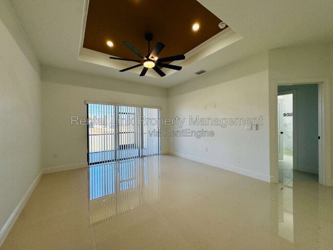 Foto del edificio - 3948 20th St W