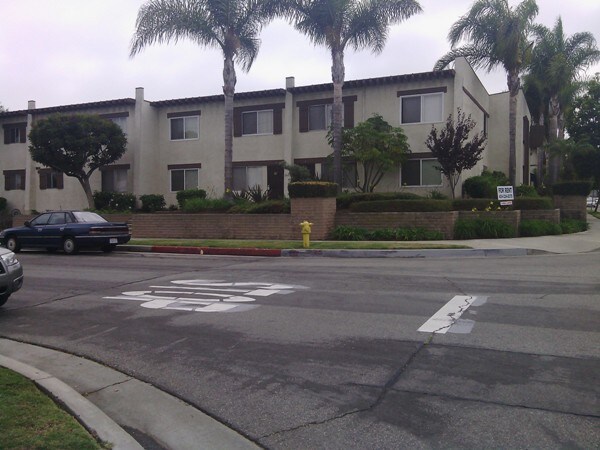 Primary Photo - 23610 Arlington Ave