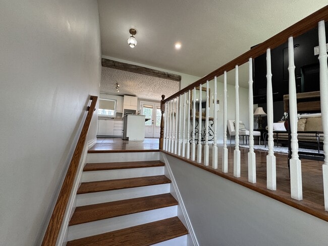 Building Photo - 4619 Rue Principale