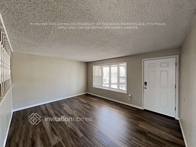 Building Photo - 2676 E 117th Way