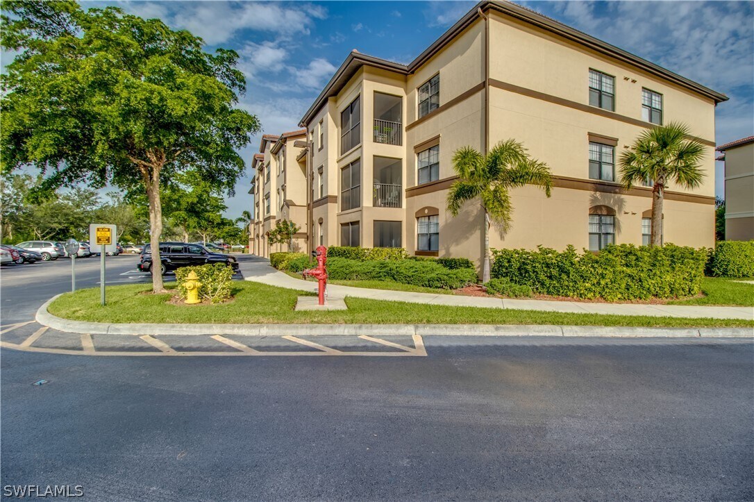 12990 Positano Cir Unit 202, Naples, FL 34105 Condo for Rent in