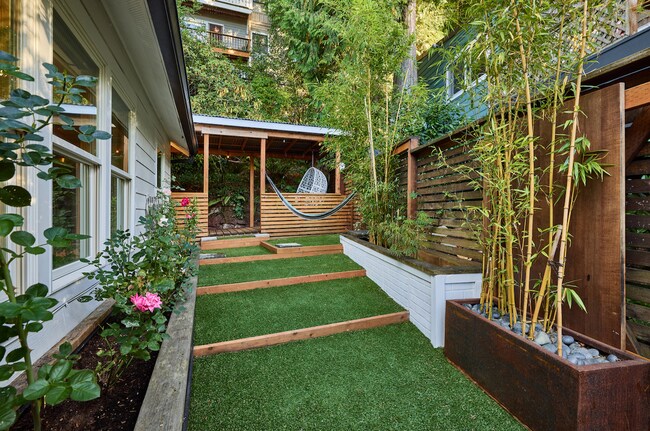 Foto del edificio - 2846 SW Montgomery Dr