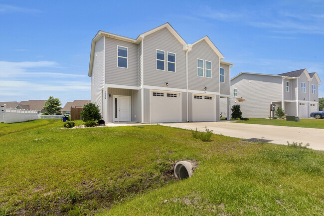 Building Photo - 139 Pasture Ln