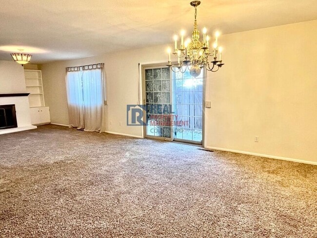 Foto del edificio - 2037 N Academy Blvd