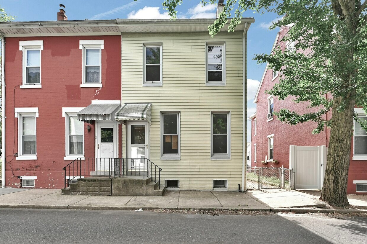 Primary Photo - 170 South Franklin Street