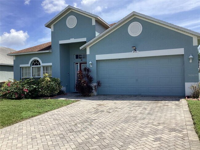 Building Photo - 2721 Eagle Glen Cir