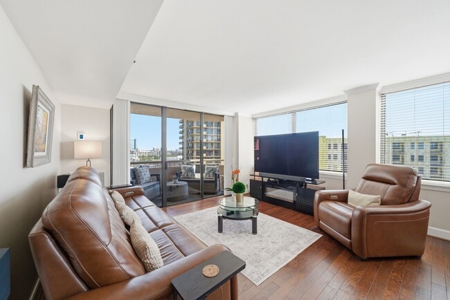 Foto del edificio - 3525 Sage Rd