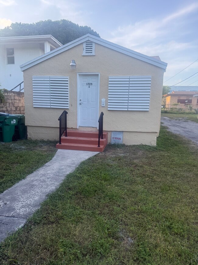 Building Photo - 1725 NW 59th St